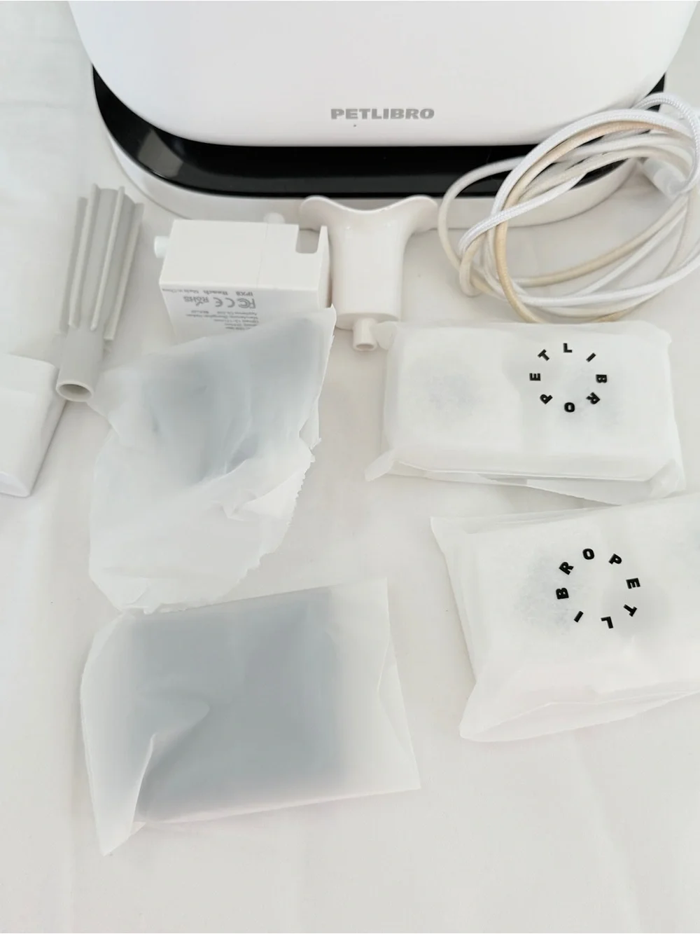 PETLIBRO Cordless White Ultrasonic Pet Water Fountain